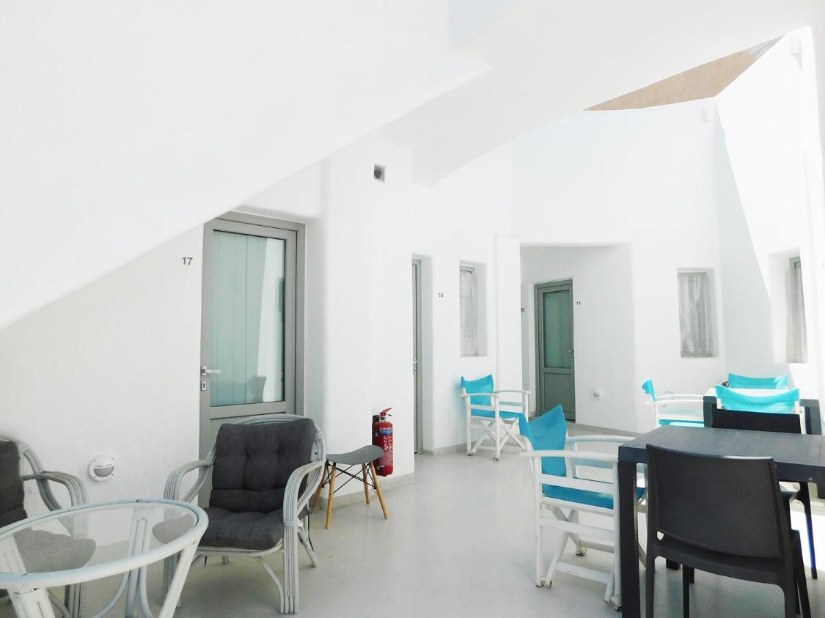 Thera Victory Center Фира Екстериор снимка